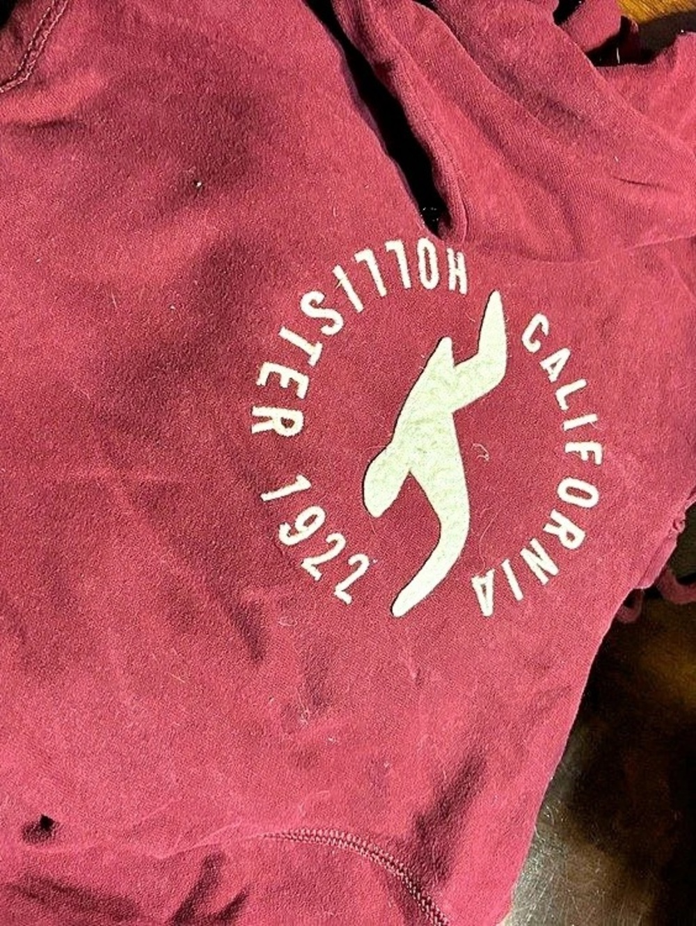 Hollister Graphic Hoodie Burgundy